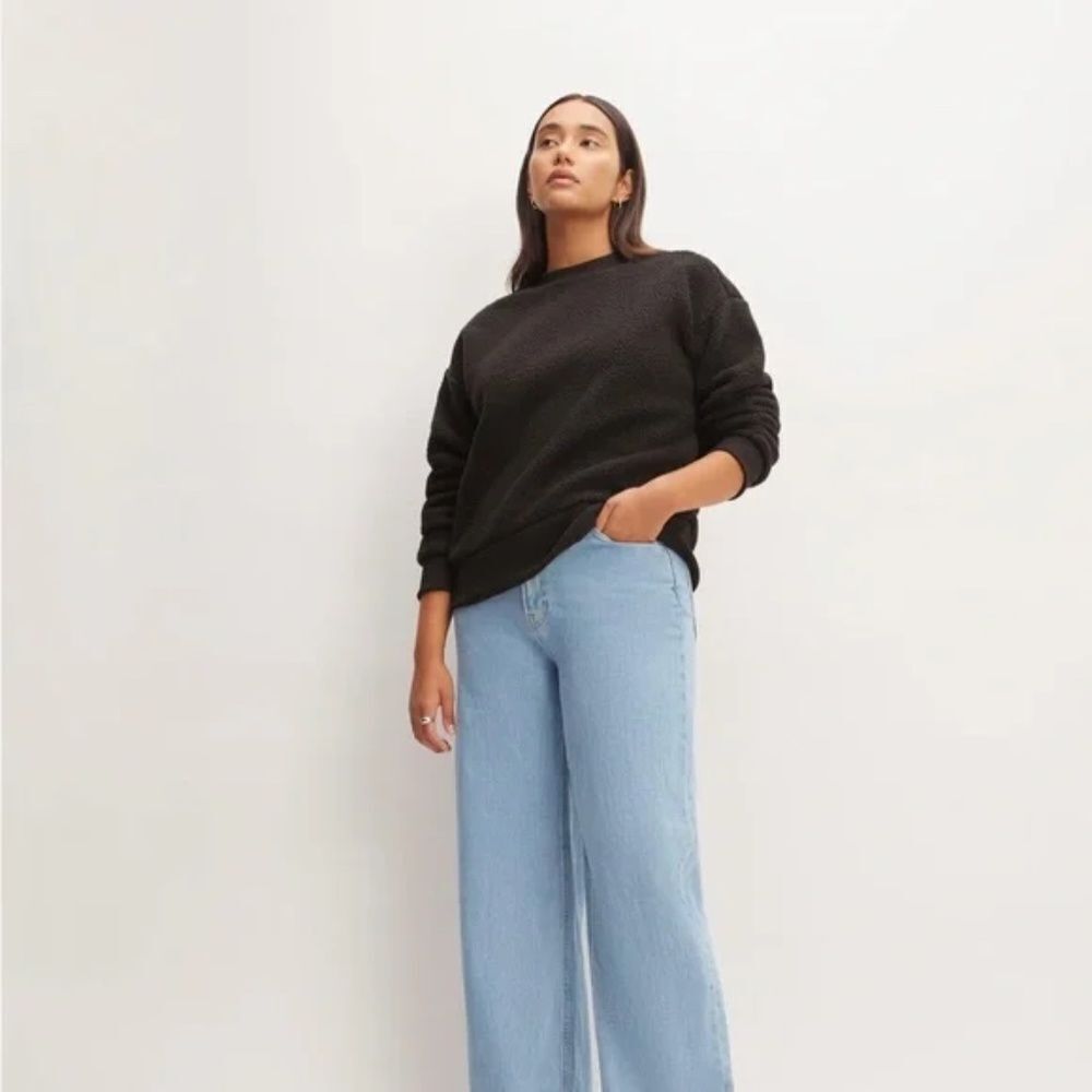 Everlane Black Sweatshirt